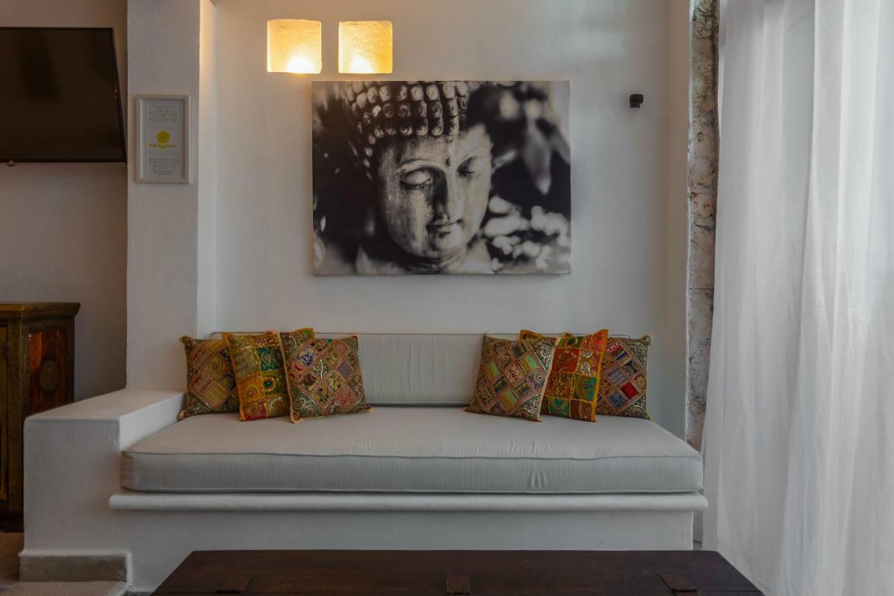 Lotus Beach Hotel - Adults Only Isla Mujeres Exterior foto